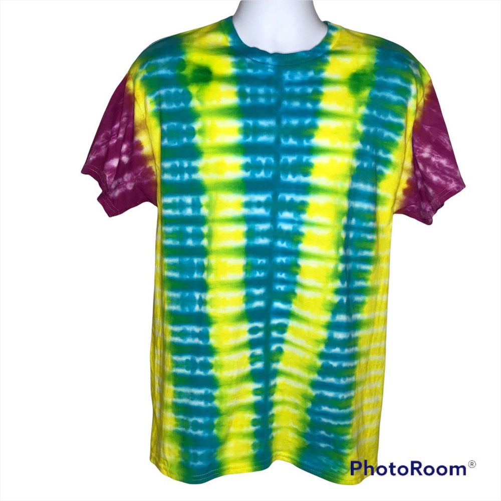 New Viberant Tie-Dye S/S T-Shirt | Large